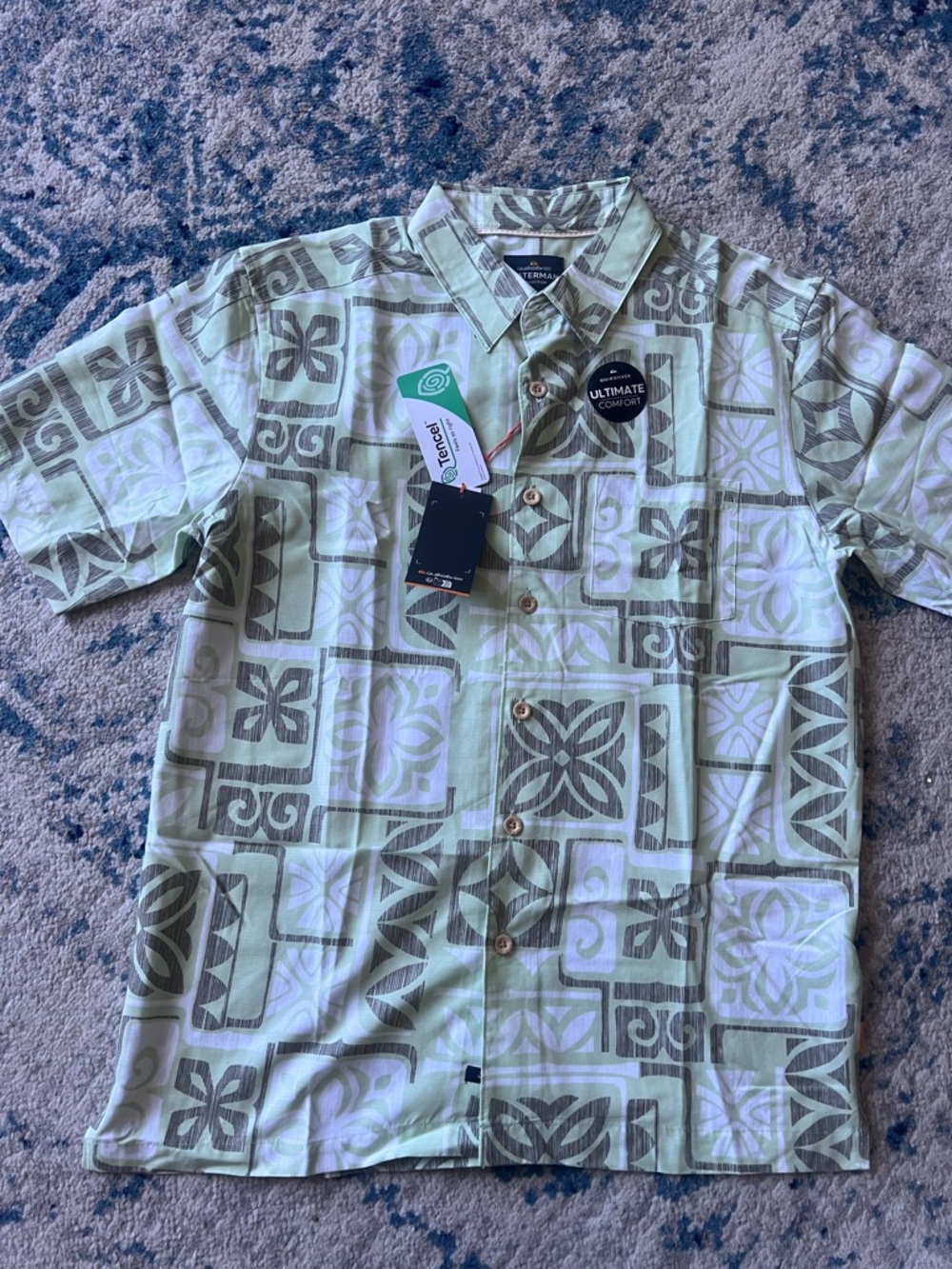 Quiksilver Men’s Light Green & Olive Geo Tile Button-Down Shirt